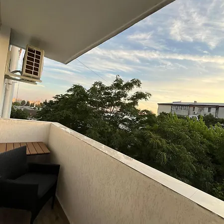 Apartament Mangalia 公寓 *